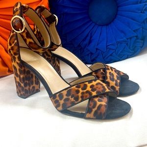 Ann Taylor Cheetah print Calf Hair sandals size 9🐆